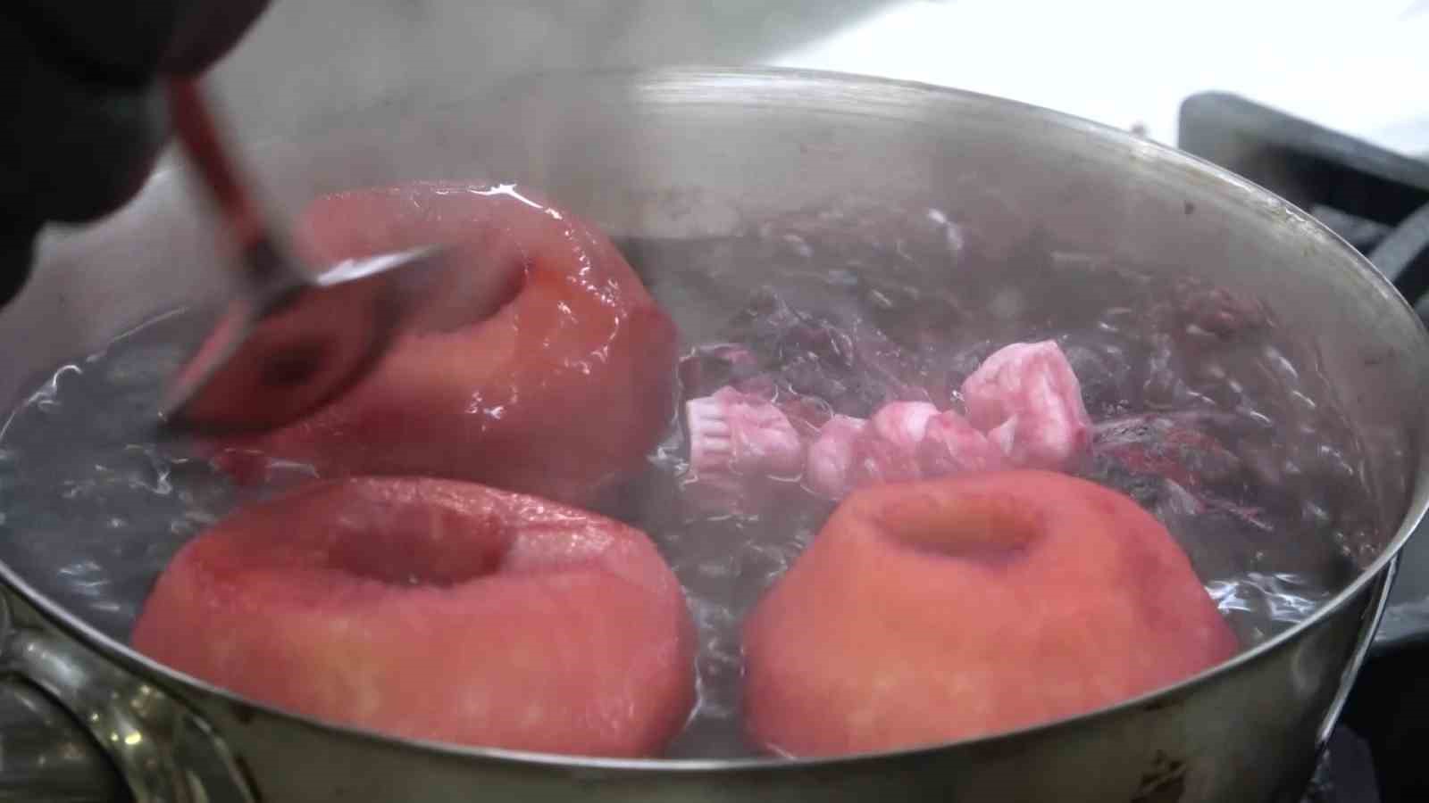 amasyada 2 bin yildir yetistirilen meyveden yapilan tatli elma tatlisi 1 iTOCbg2j
