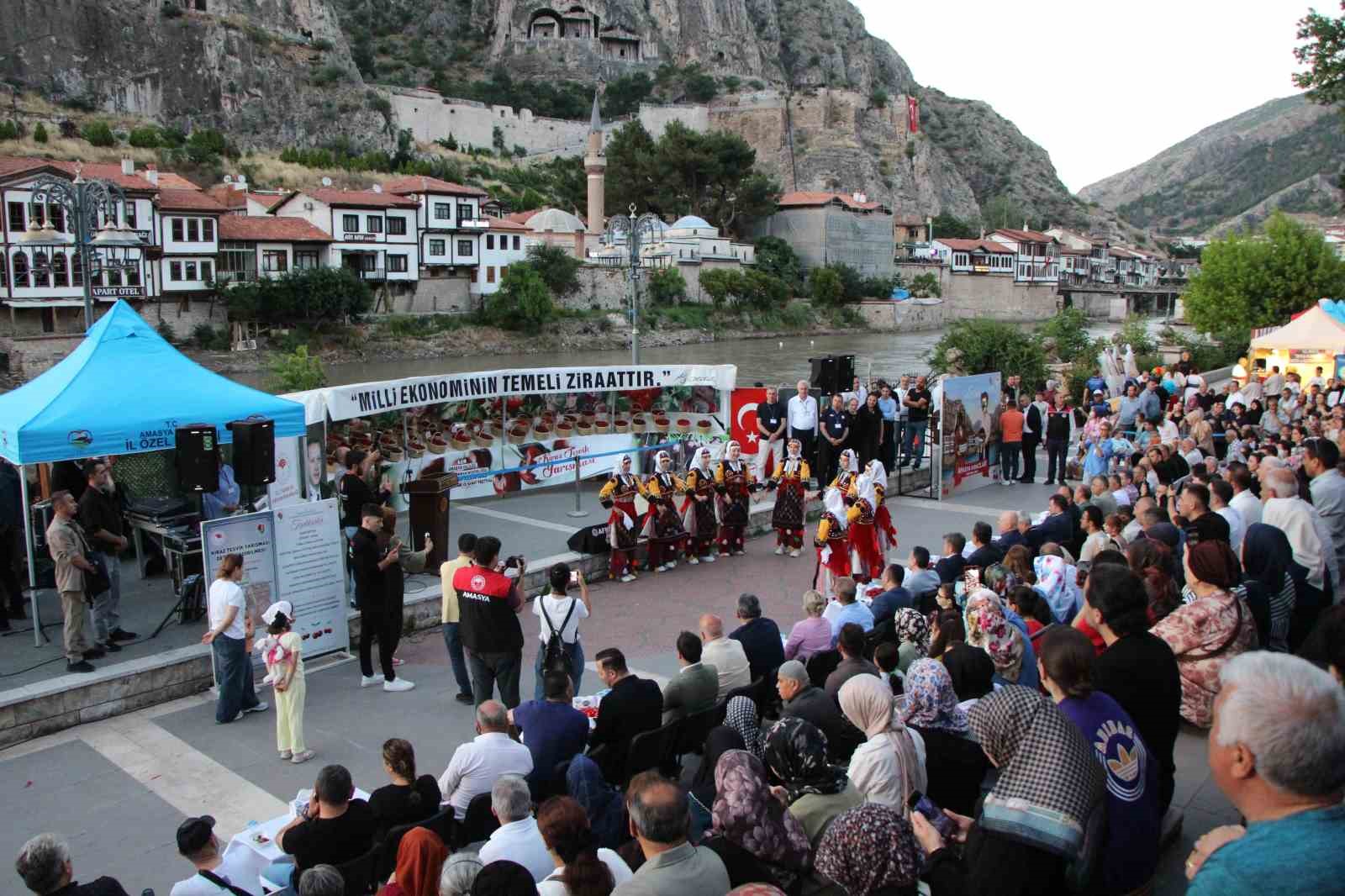 Amasya’da 65. Kiraz Teşvik Yarışması yapıldı 16 amasyada 65 kiraz tesvik yarismasi yapildi 12 PlbqeIl2