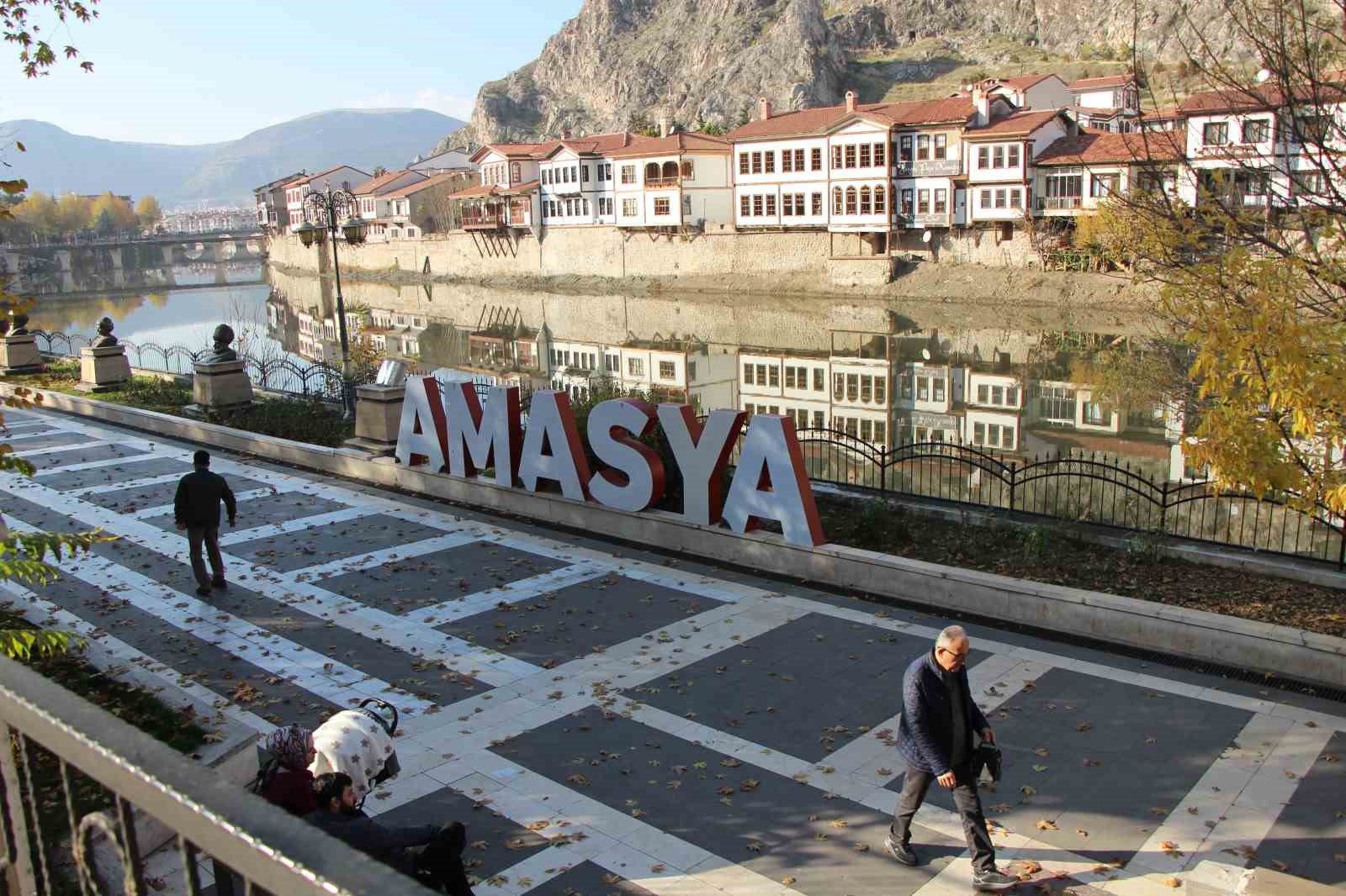 amasyada 9 turbeye kilit 8 4T78YDDf