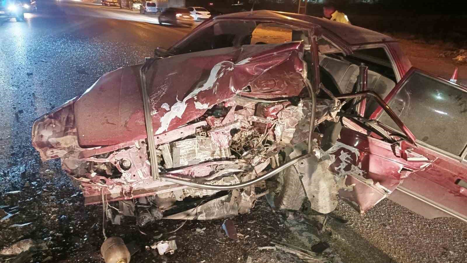 amasyada iki otomobil kafa kafaya carpisti 4 yarali 0 kHetfZm9