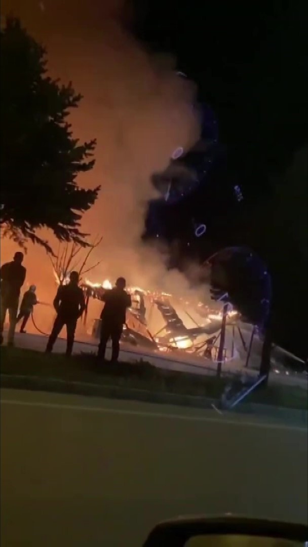 amasyada manav tezgahi alev topuna dondu 6 AA6yX4YM