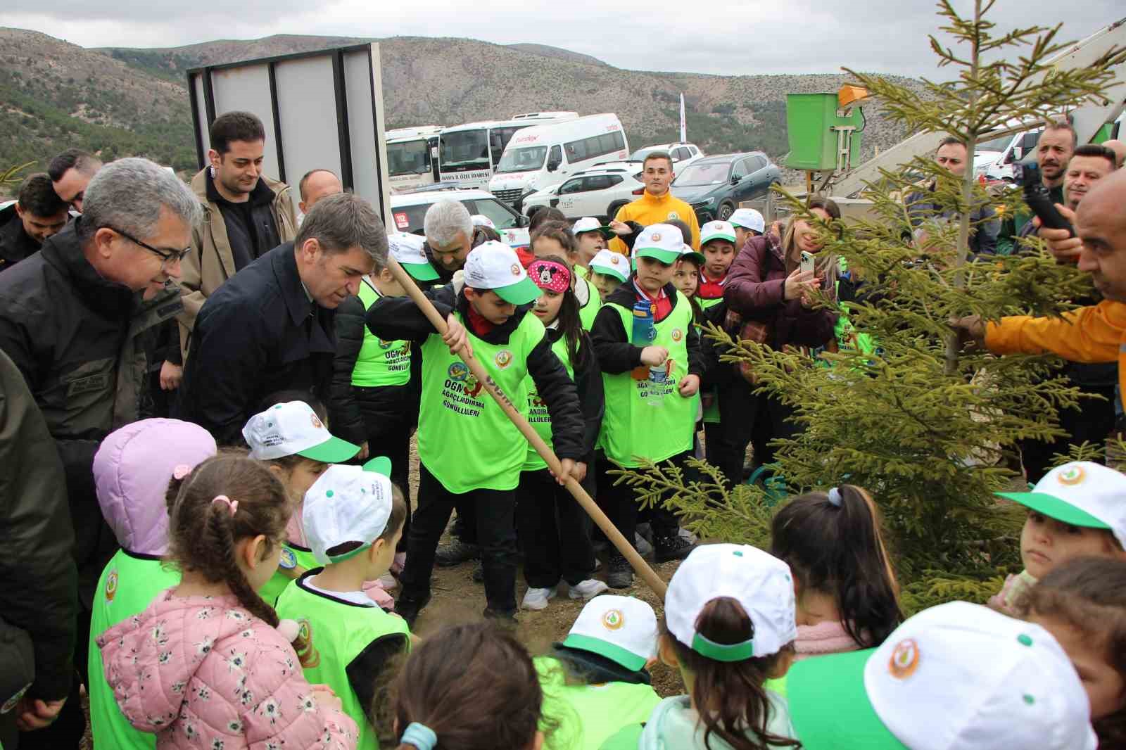 amasyada orman haftasi etkinligi cocuk senligine donustu 5 OJOYBgX9