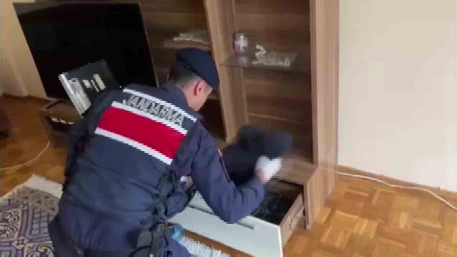 amasyada sahte ilanlar verip 34 kisiyi dolandiran zanlilar yakalandi 1