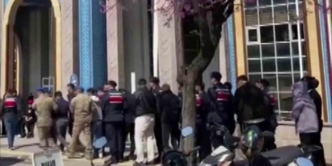 amasyada-sahte-ilanlar-verip-34-kisiyi-dolandiran-zanlilar-yakalandi-Cq9O3Pu8.jpg