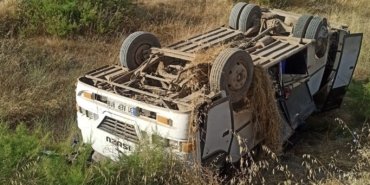 amasyada-tarim-iscilerini-tasiyan-midibus-devrildi-16-yarali-nd3IbeZQ.jpg