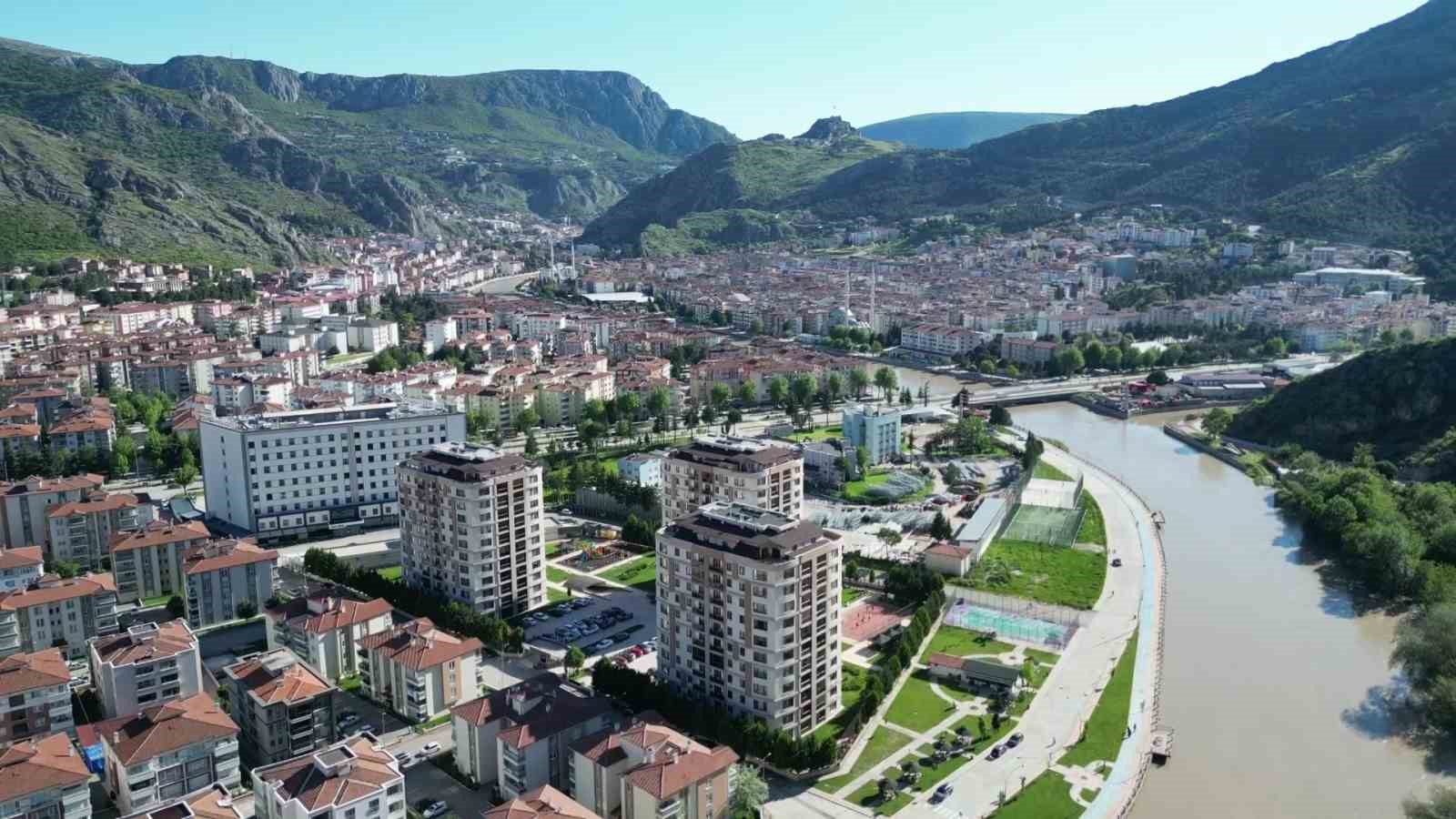 amasyada taskin alarmi okullar tatil edildi 1 khPsc6nc