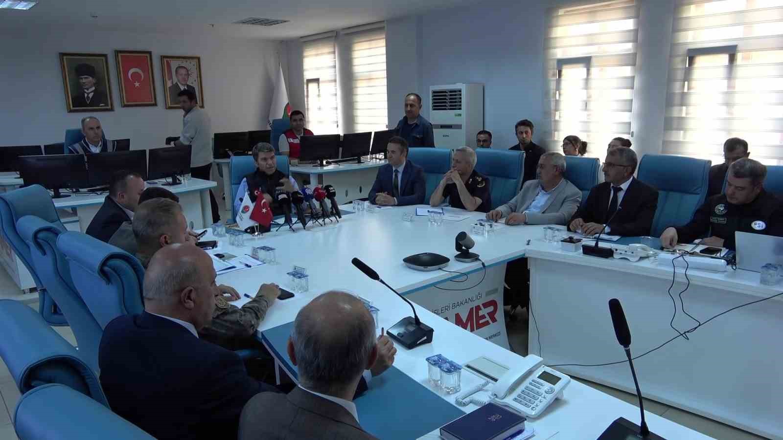 amasyada taskin durumu masaya yatirildi asiri yagis gelmedigi takdirde almus barajindan gelen su yukunun