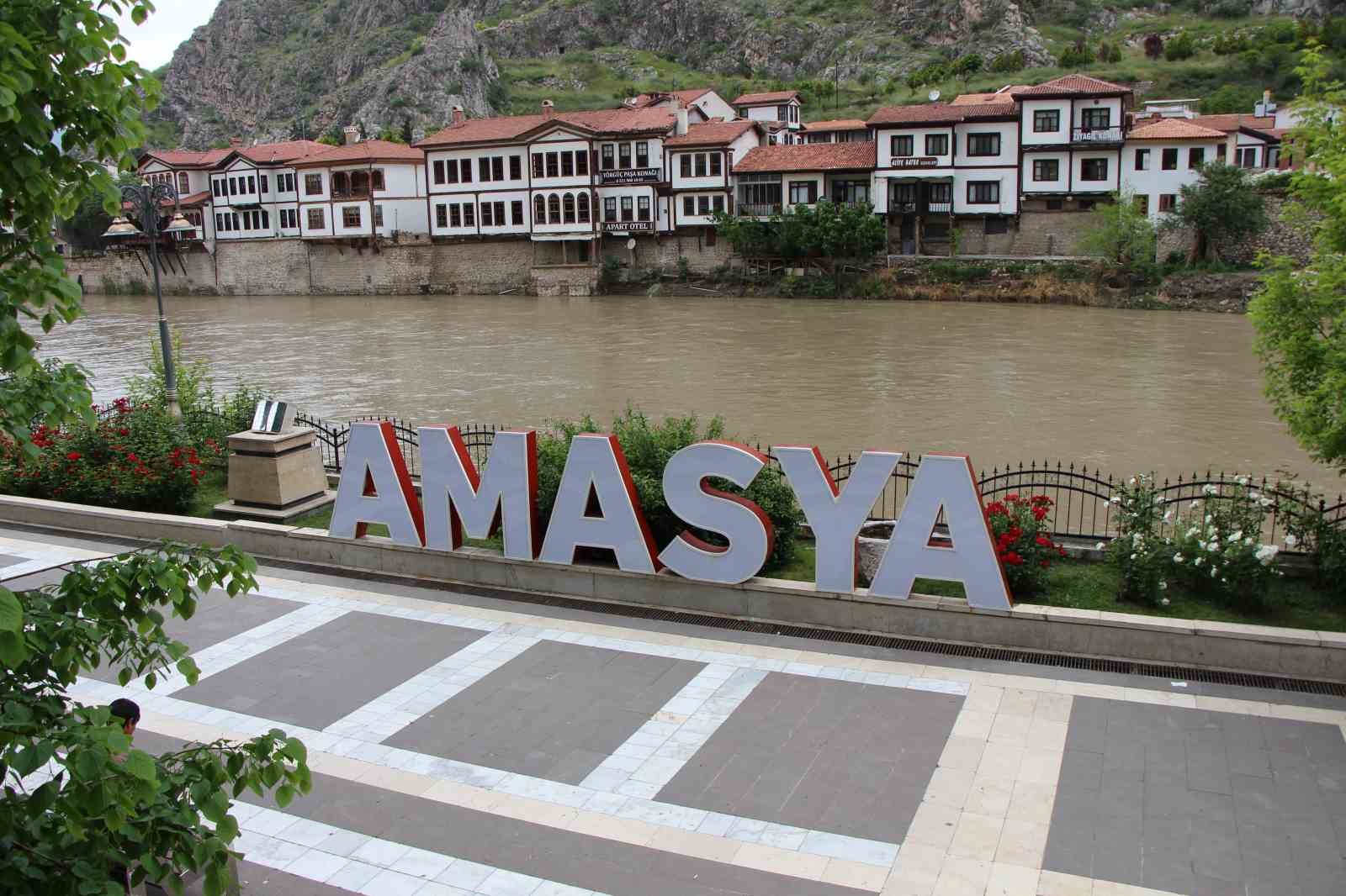 Amasya’da taşkın riski azaldı, vatandaşlar rahat nefes aldı 4 amasyada taskin riski azaldi vatandaslar rahat nefes aldi 0 6kkJyjNK