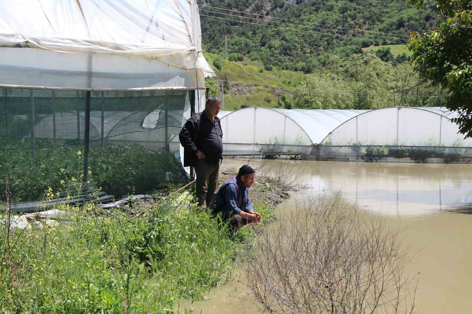 amasyada yesilirmak nehri tasti tarim arazileri sular altinda kaldi 5 yNUDVBmy