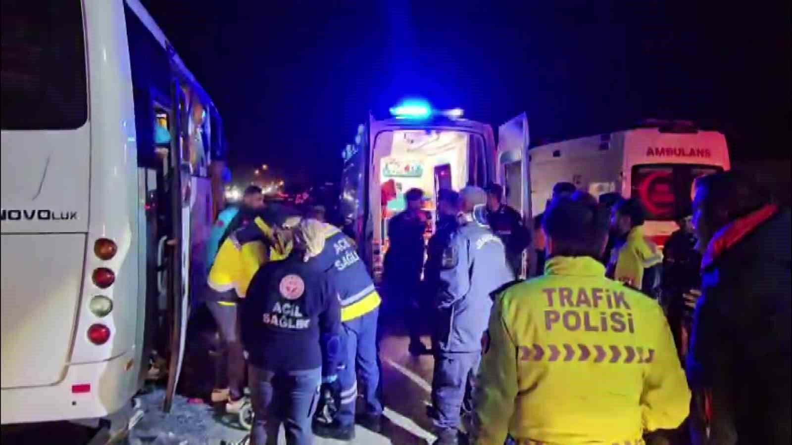 amasyada zincirleme kaza 23 yarali 2