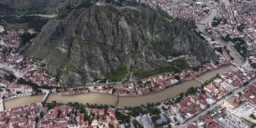 amasyanin-asirlara-meydan-okuyan-tas-kopruleri-VINLk2vZ.jpg