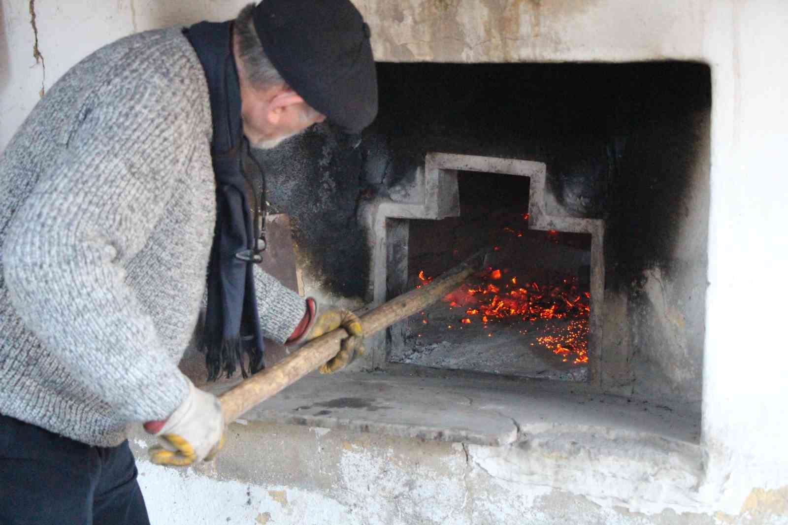 Amasya’nın tescilli lezzeti ’taş fırın keşkeği’: Pişmesi 12 saat sürüyor 11 amasyanin tescilli lezzeti tas firin keskegi pismesi 12 saat suruyor 7 RC2nhwJl