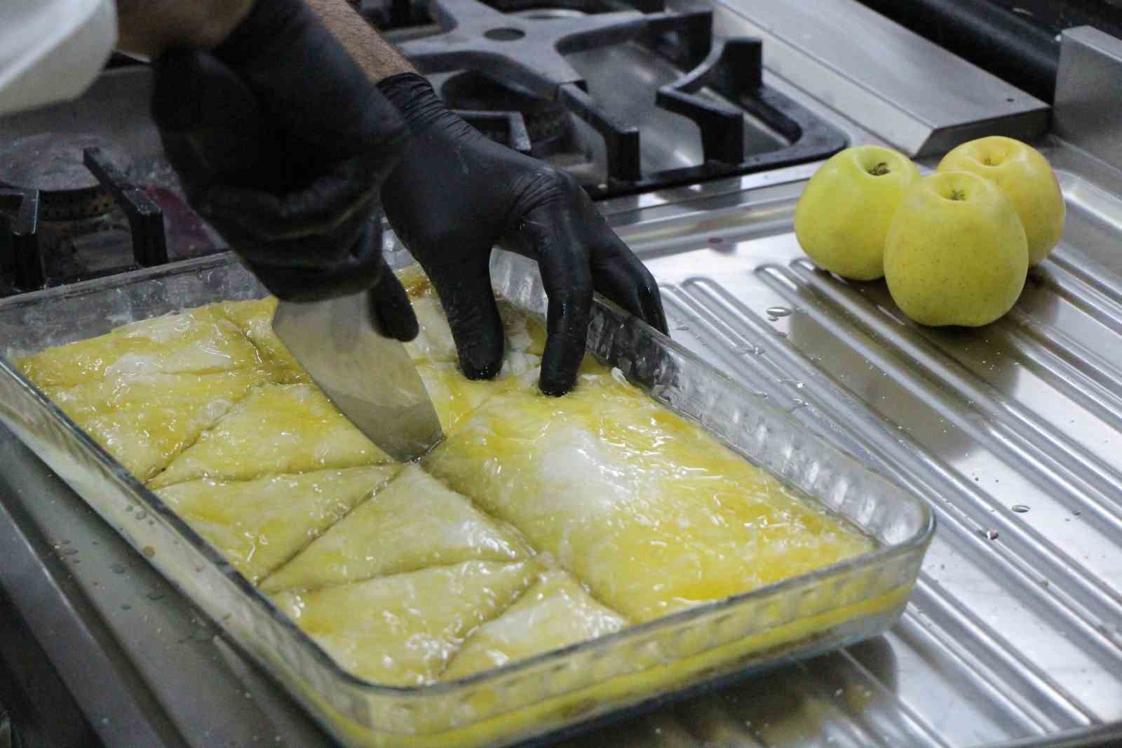 amasyanin yeni lezzeti elmali baklava 4 IjTwJLU4
