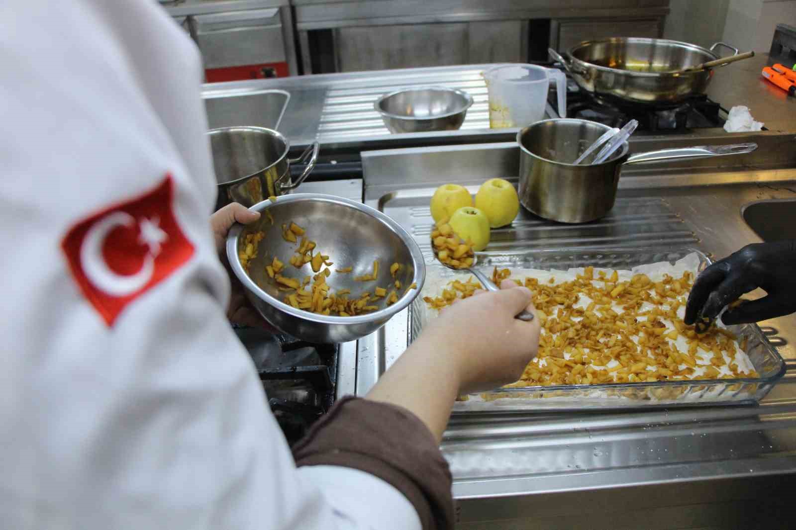 amasyanin yeni lezzeti elmali baklava 5 cjIWjGk2