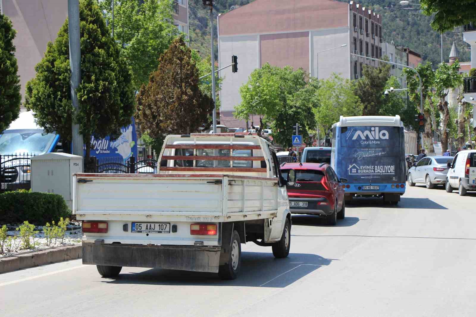 amasyaya gelen sasiriyor korna sesi yok yollarda oncelik yayalarin 3 bPc8UiMU