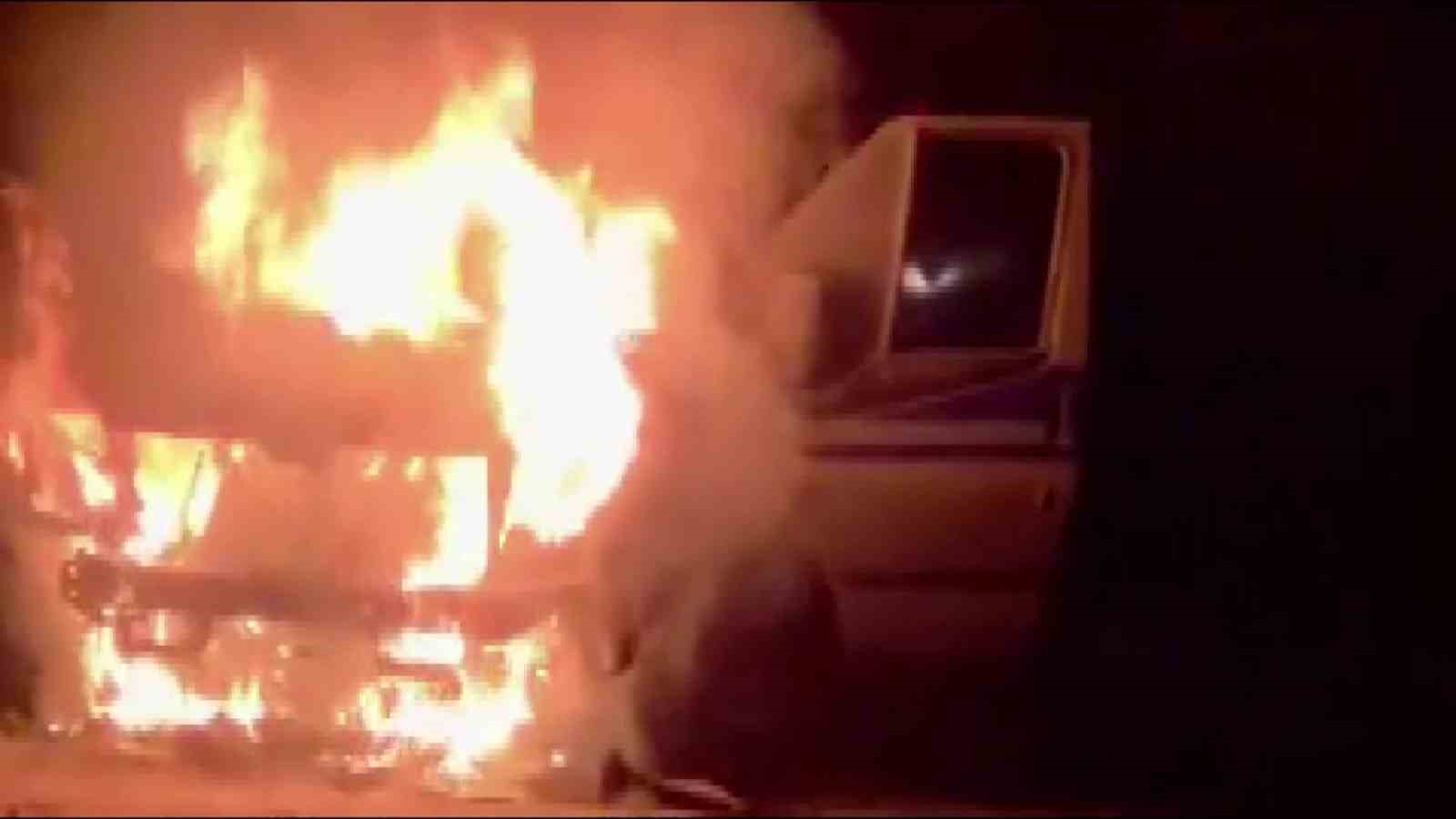ambulans alev aldi kahraman sofor hasta ve yakinlarini kurtardi oksijen tuplerinin patlamasini onledi 3 2ZsNSE7p