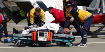 ambulans-helikopter-zamanla-yaristi-kalp-krizi-geciren-hasta-hayata-tutundu-WsSrOYaD.jpg