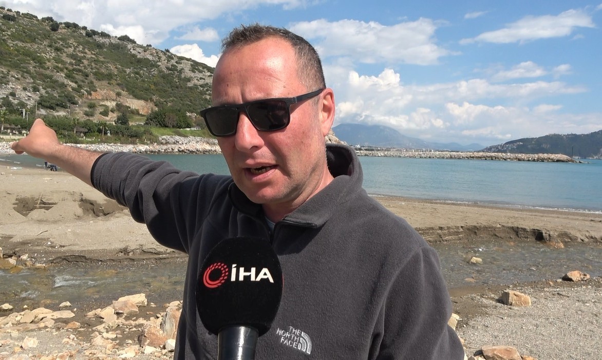 ambulans kapatilan yol sebebiyle olay yerine ulasamadi kalp krizi geciren vatandas botla kurtarildi 7 DNJ41Yhf