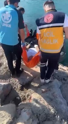 ambulans kapatilan yol sebebiyle olay yerine ulasamadi kalp krizi geciren vatandas botla kurtarildi 9 NqKNgWVY