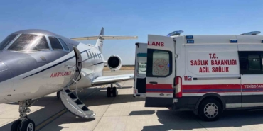 ambulans-ucak-14-gunluk-bebek-icin-mardinden-havalandi-shXrdzJI.jpg