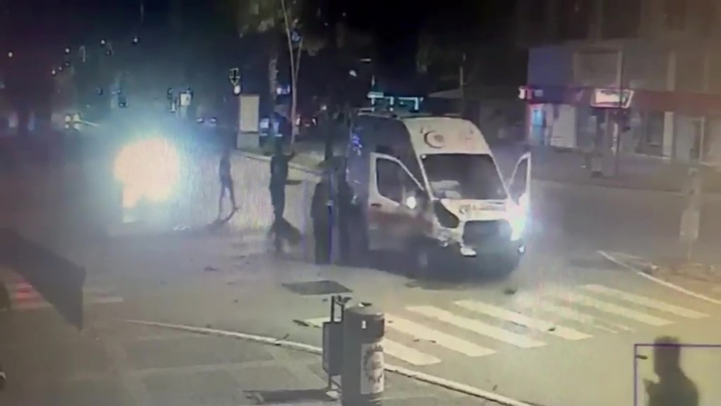 ambulansa carpan aracin surucusu alkollu cikti 2 iB3E1wLv