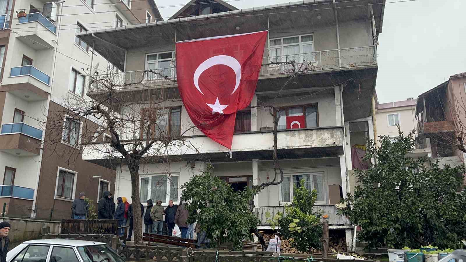 amca babam sehit oldu basimiz sag olsun 0 3AmBJH6i