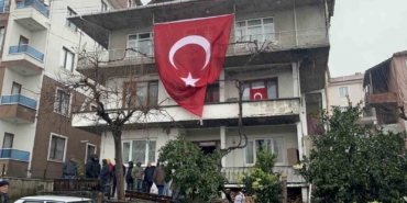 amca-babam-sehit-oldu-basimiz-sag-olsun-QxJAzME5.jpg