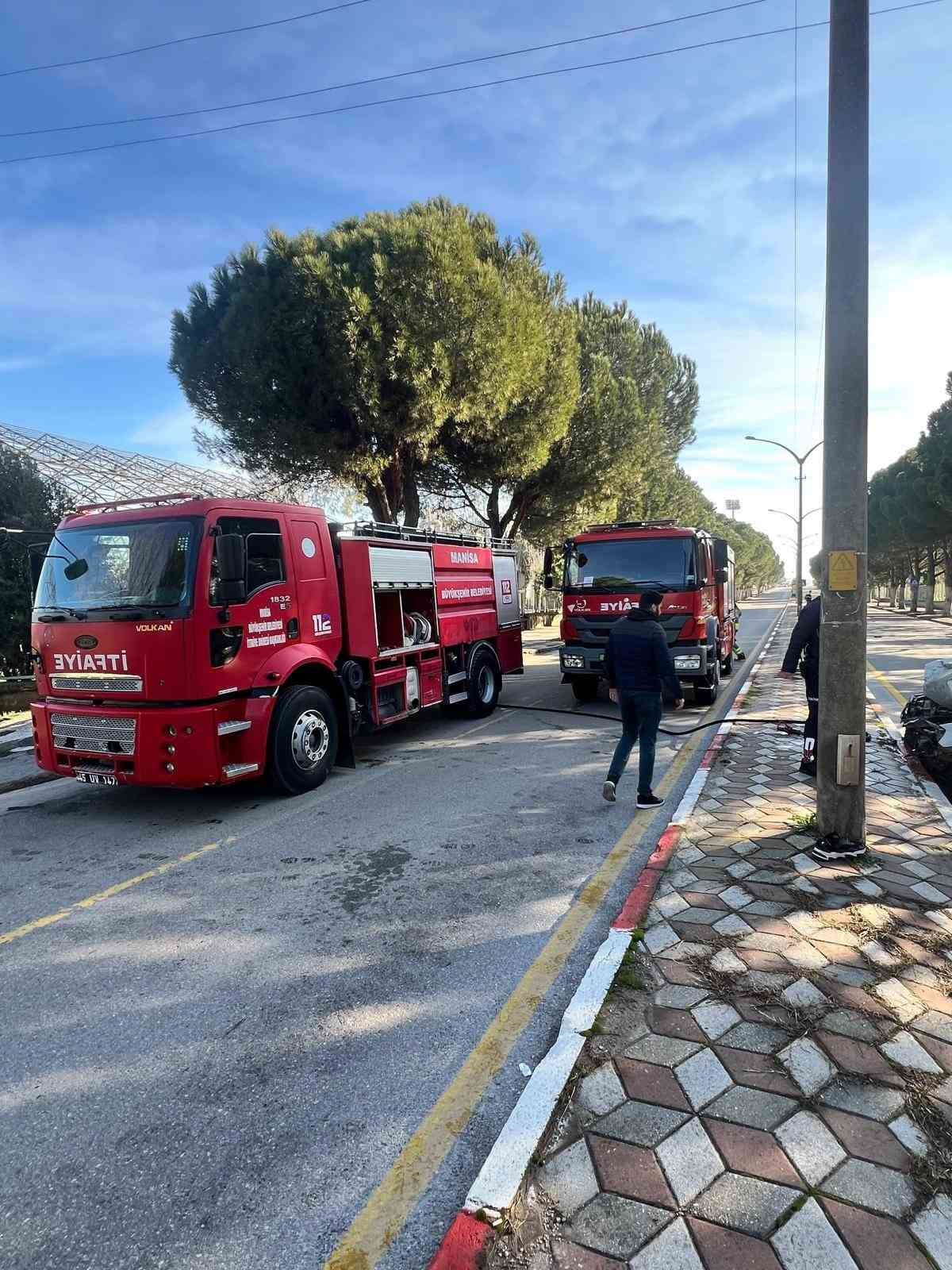 amcasinin aracini izinsiz aldi kacarken kaza yapti 2 ZntLUjNp
