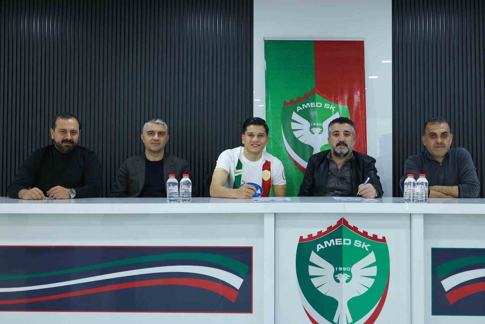 amed sportif faaliyetler atakan mujdeyi kadrosuna katti 3 8d2VLefp