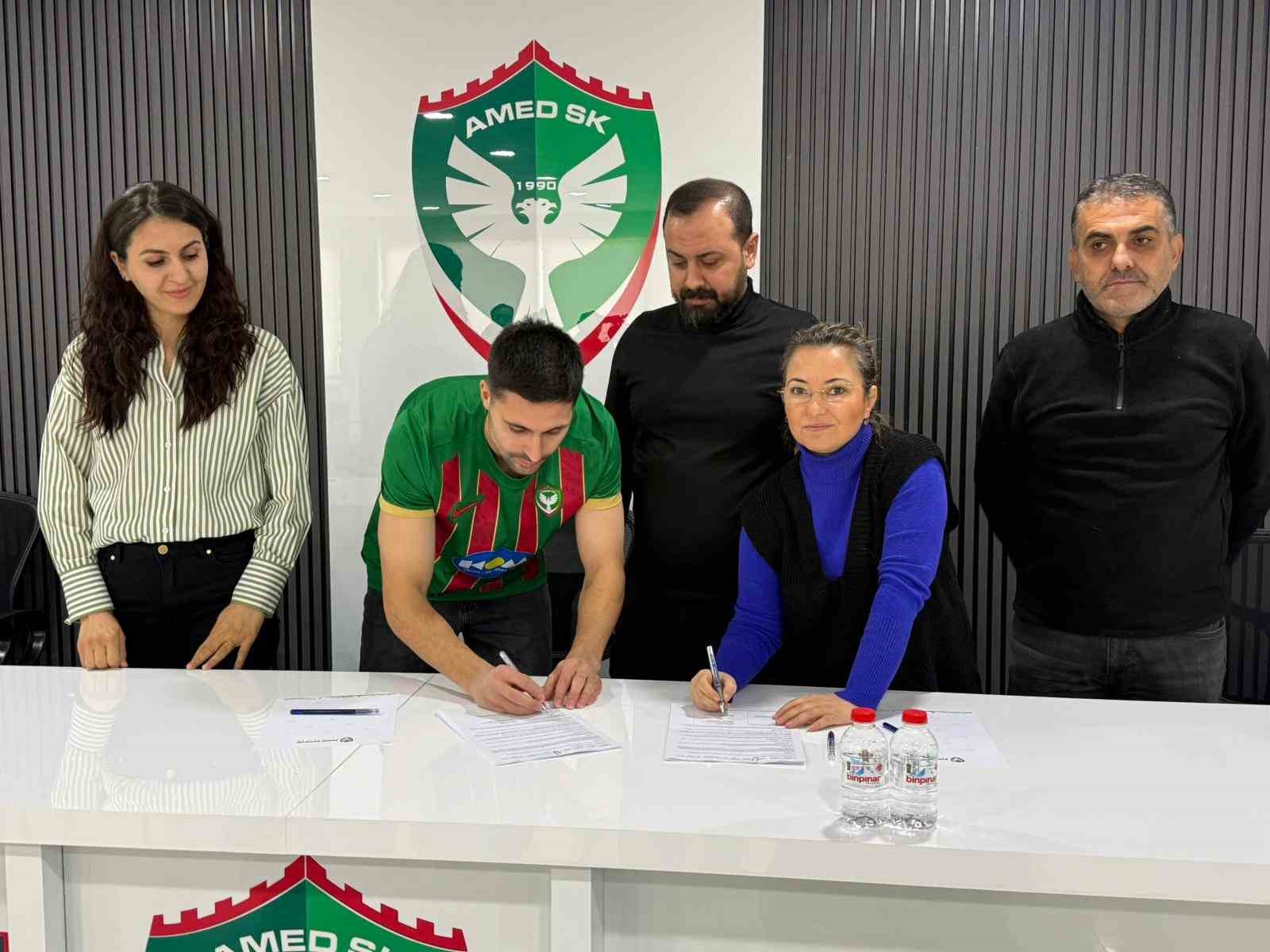 amed sportif faaliyetler tarkan serbesti kadrosuna katti 1 SchOQhQa