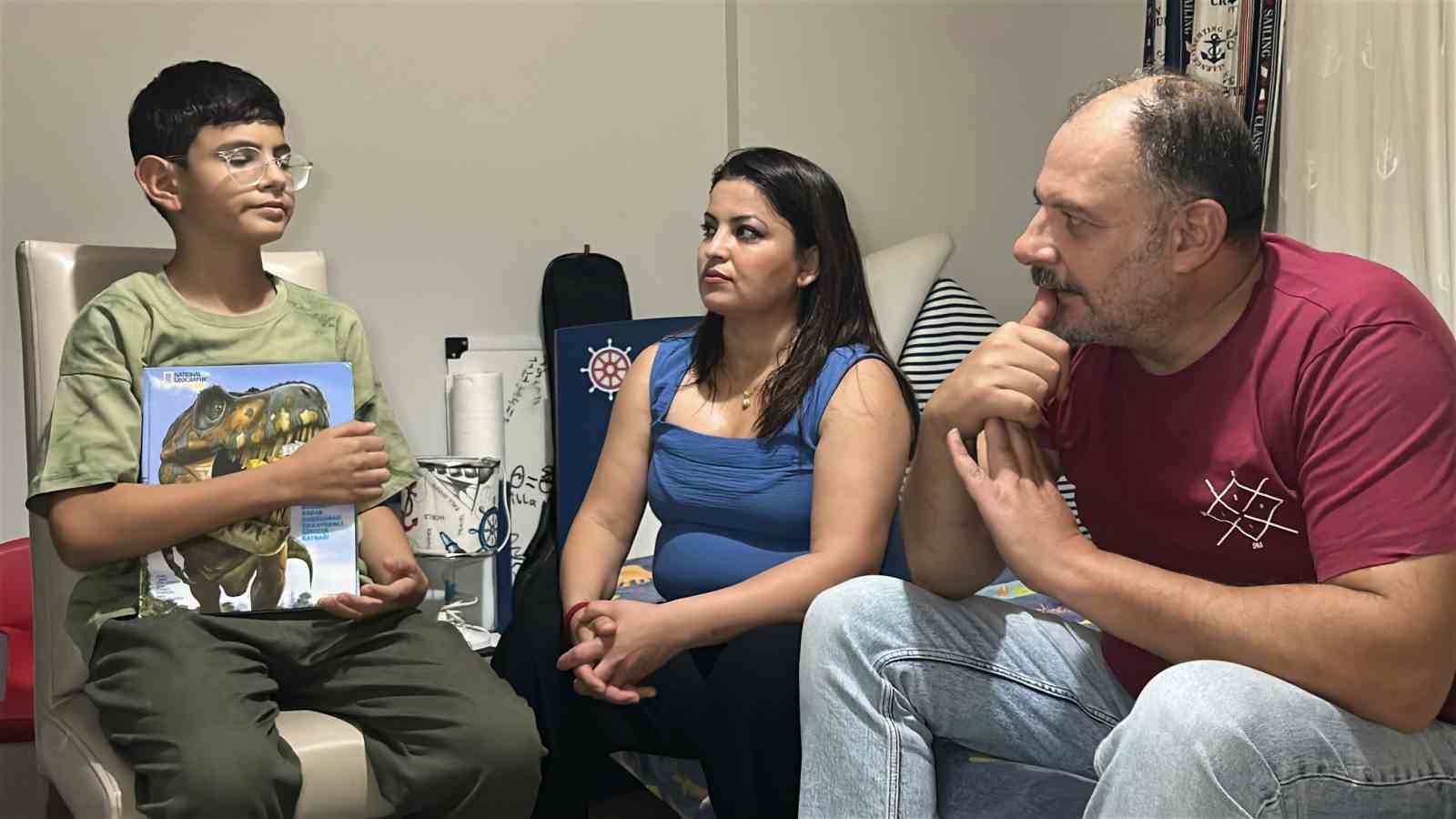 amerikan universitesinden egitim daveti alan kucuk dahi umitin sirri kitap okumak 4 UXiFHHfh
