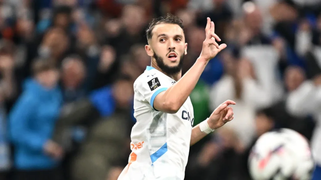 amine gouiri celebrating 25 04 g 1200