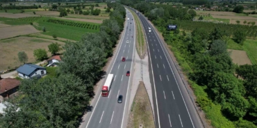 anadolu-otoyolu-sakarya-gecisinde-trafik-havadan-goruntulendi-djxCDz9N.jpg