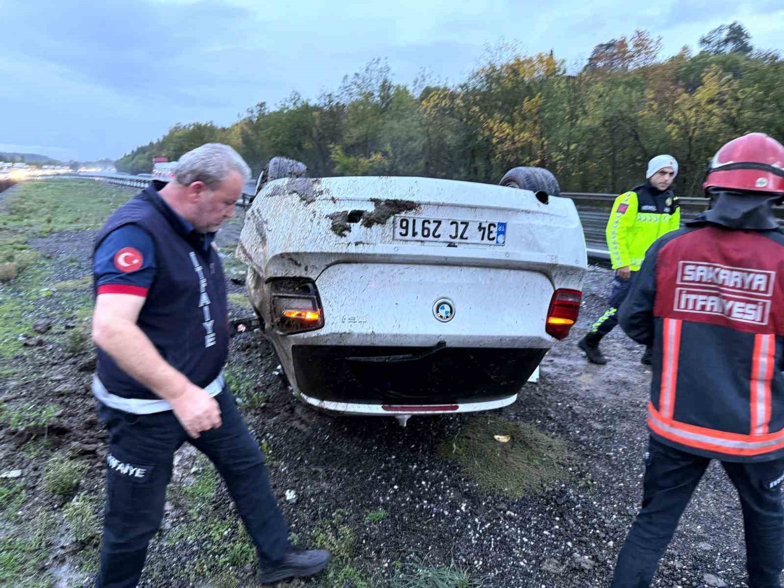 anadolu otoyolunda korkutan kaza takla atan otomobil hurdaya dondu 1 yarali 2 YFrreYw9