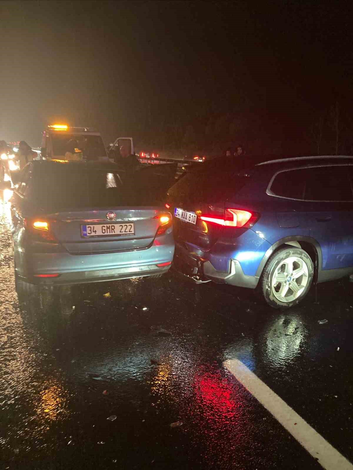 anadolu otoyolunda zincirleme kaza 3 yarali 2 22MHpf1I