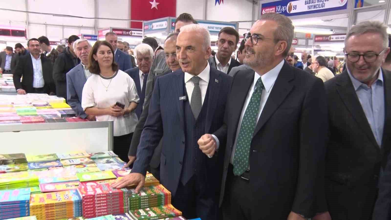 anadolu yakasinin en buyuk kitap fuari kapilarini umraniyede kitapseverlere acti 6 u9am6iZg