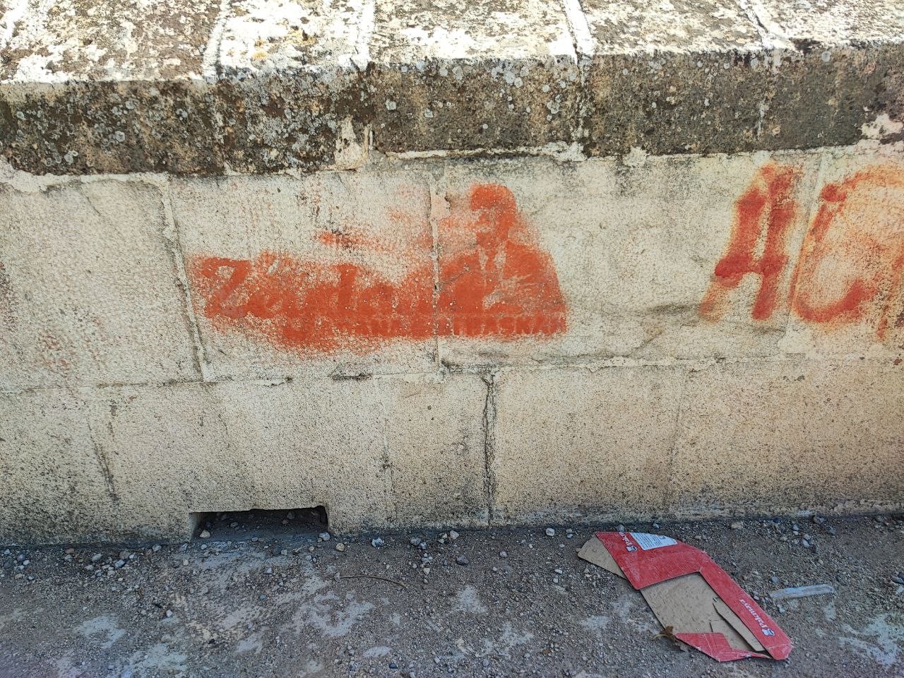 anadolunun bilinen ilk roma koprusune sprey boyayla yazilama yapildi 2 bC1rHhuH