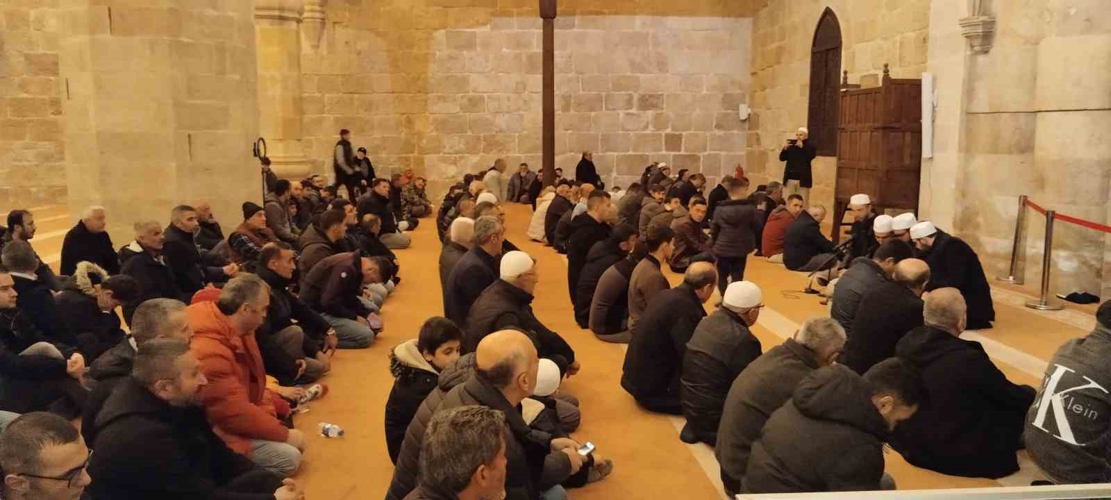 anadolunun el hamrasi kadir gecesinde doldu tasti 0 w5YPyXiW