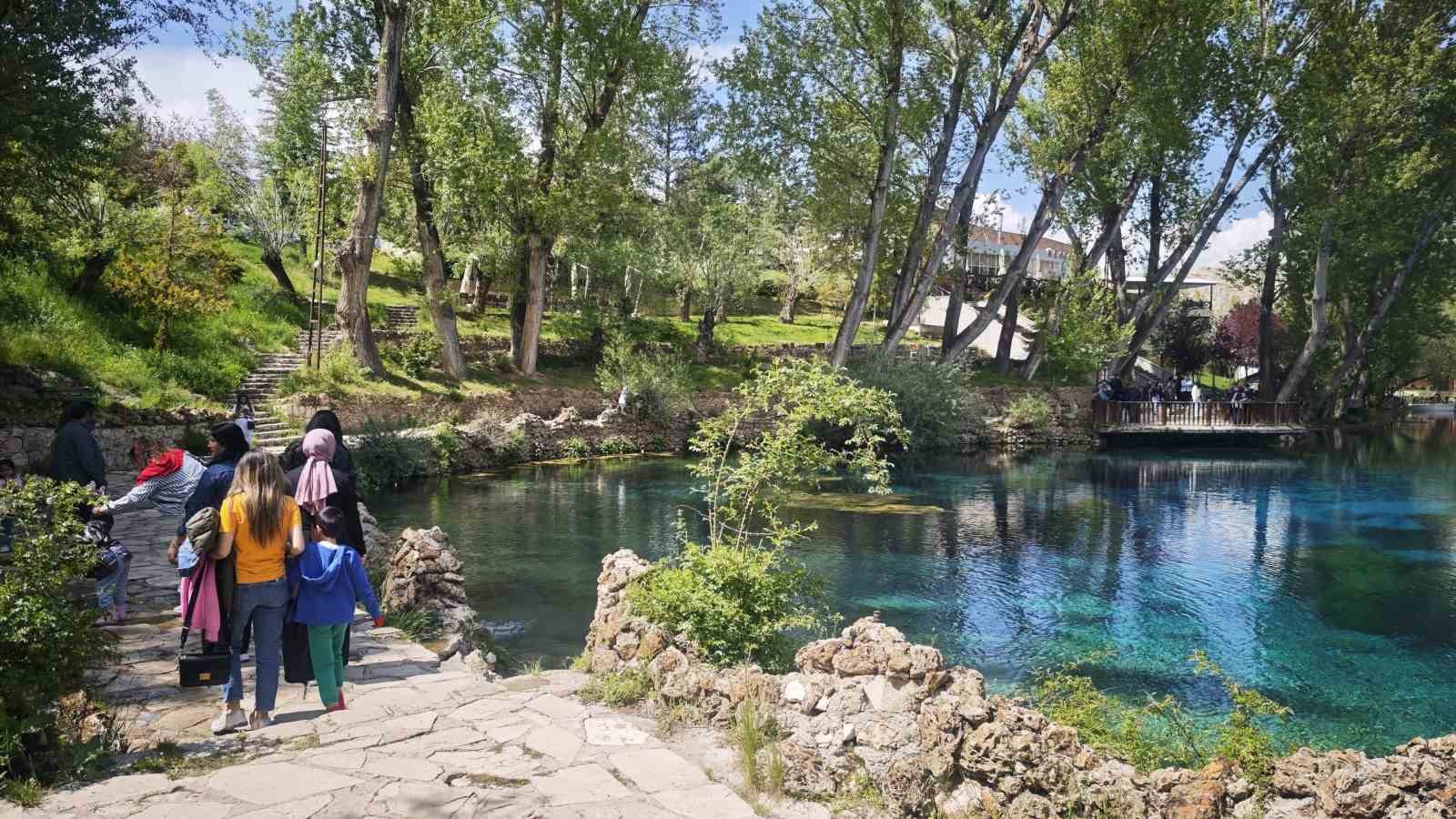 anadolunun nazar boncugu ziyaretci akinina ugradi 3 tj5EA16e
