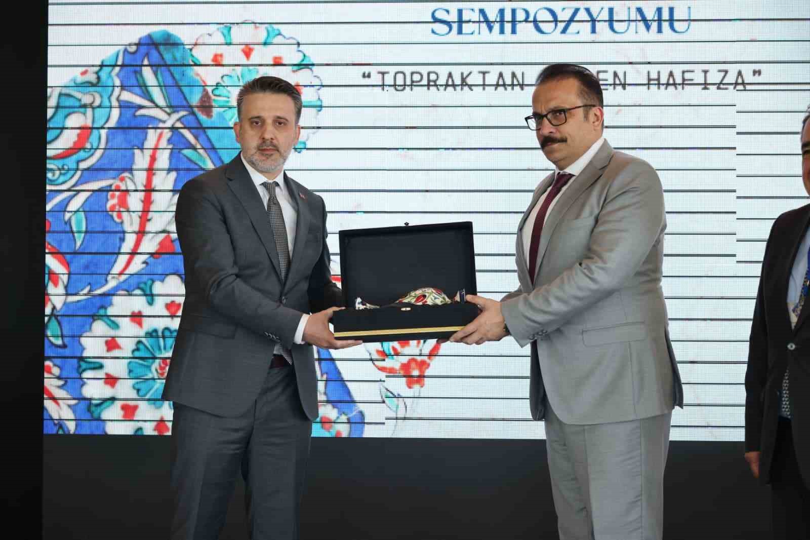 anadolunun seramik kulturu bursada konusuldu 1 zyT5fGSO