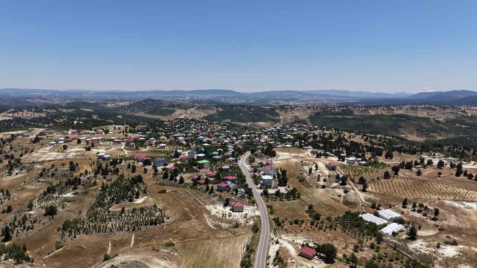 Anamur yaylaları yaz sıcaklarından kaçanların gözdesi oldu 7 anamur yaylalari yaz sicaklarindan kacanlarin gozdesi oldu 3 8Q6yArJU