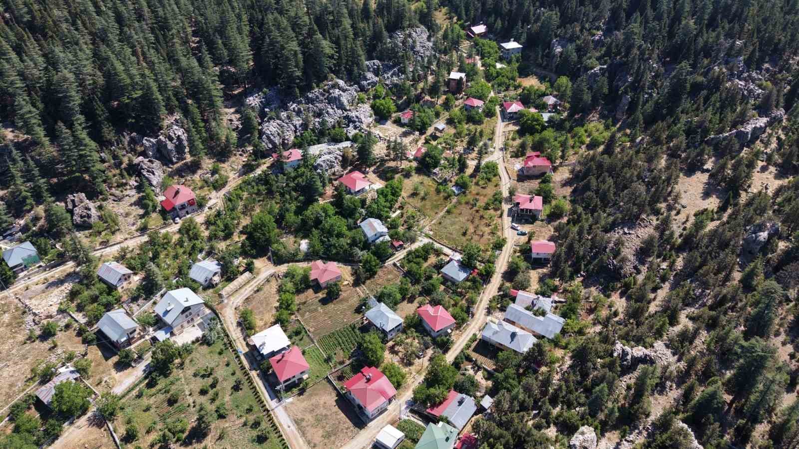 Anamur yaylaları yaz sıcaklarından kaçanların gözdesi oldu 8 anamur yaylalari yaz sicaklarindan kacanlarin gozdesi oldu 4 IL1Kb273