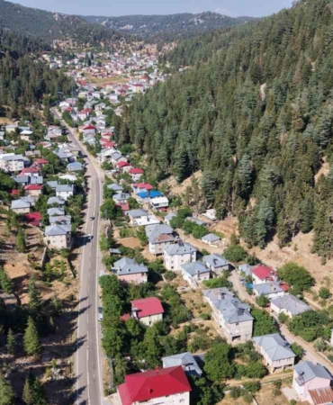 anamur-yaylalari-yaz-sicaklarindan-kacanlarin-gozdesi-oldu-WJ1s4q74.jpg