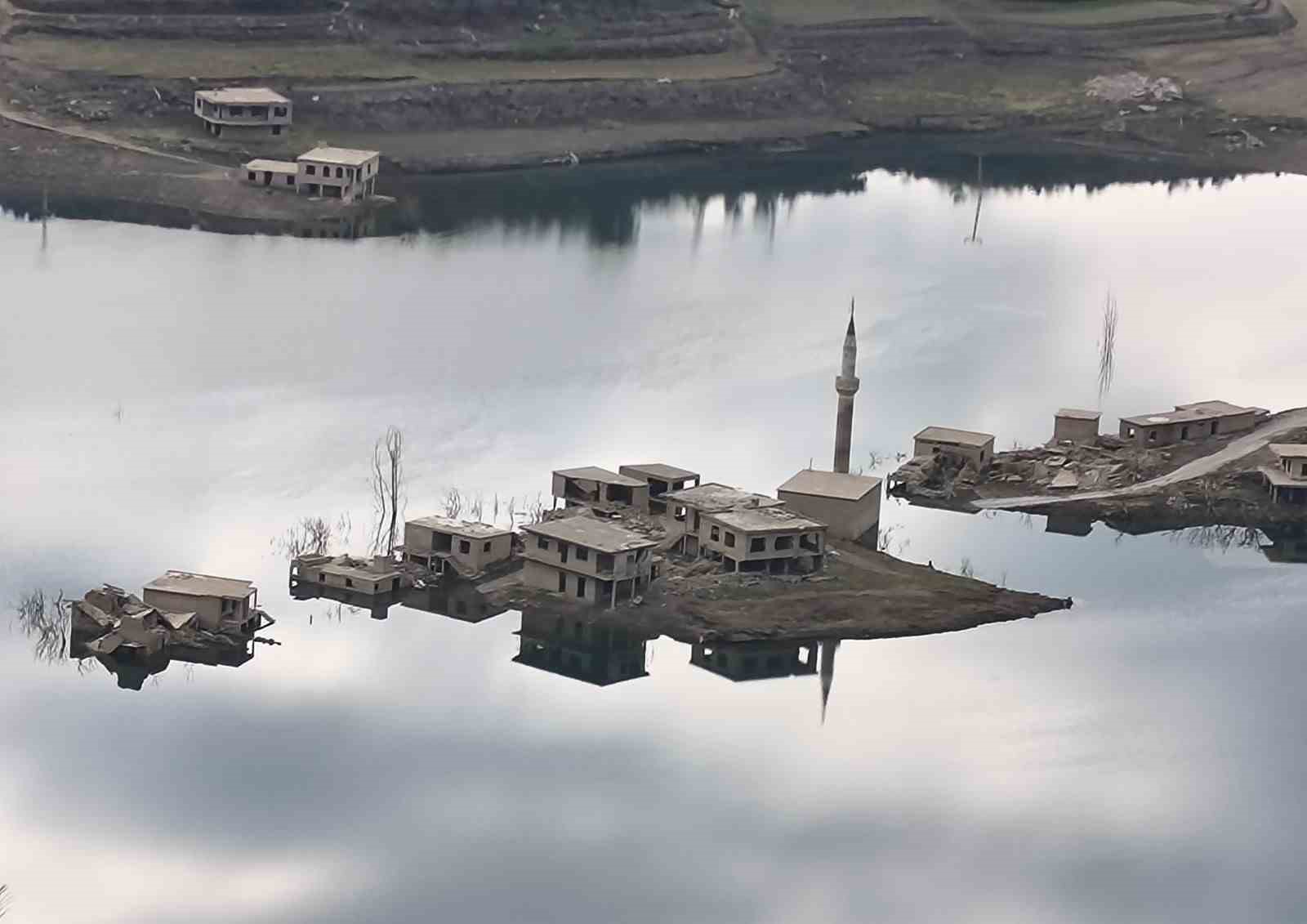 anamurda sular altinda kalan koyden geriye bir minare kaldi 3 rSMR525y