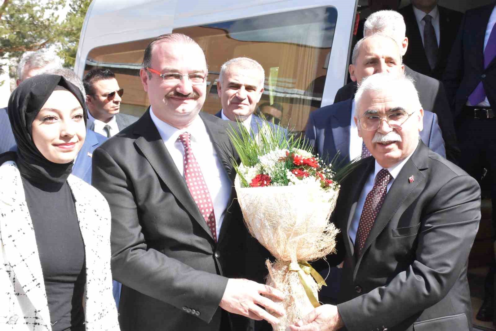 anayasa mahkemesi baskani ozkayadan hak odakli yaklasim vurgusu 1 mbRIGPAi