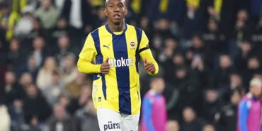 anderson-talisca-fenerbahce-formasiyla-ilk-macina-cikti-qugq