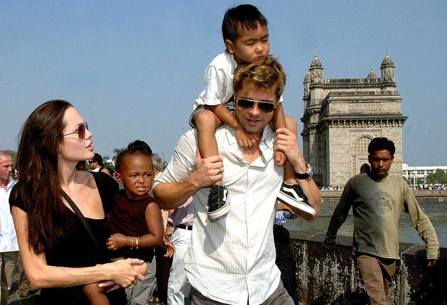 Hollywood’un bir zamanlar “rüya çifti” olarak görülen Angelina Jolie ve Brad Pitt, yıllar önce biten aşklarının ardından hâlâ mahkeme salonlarından çıkamıyor. Ayrılıklarından sonra adeta bir güç savaşına dönüşen çekişmeleri yeniden gündemde.