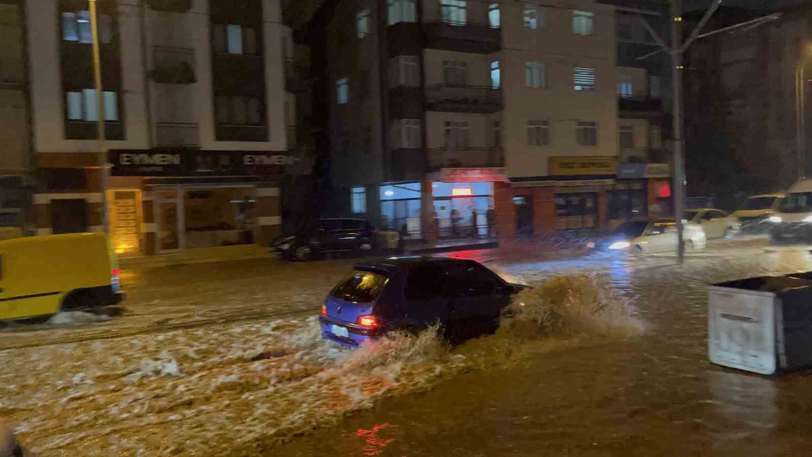 aniden bastiran yagmur avrupa kentini felc etti 5 kIpw4cLe