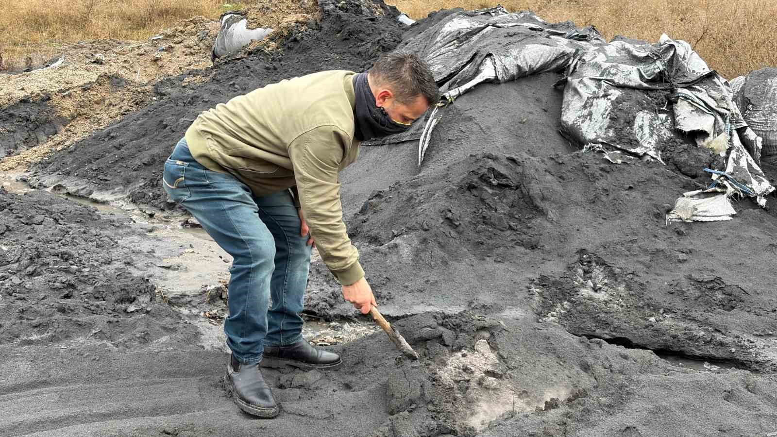 ankara buyuksehir belediyesinin denetimsik iddiasi panik olusturdu hafriyat atiklari kimyasal reaksiyona girdi 6 mDSAUiDq