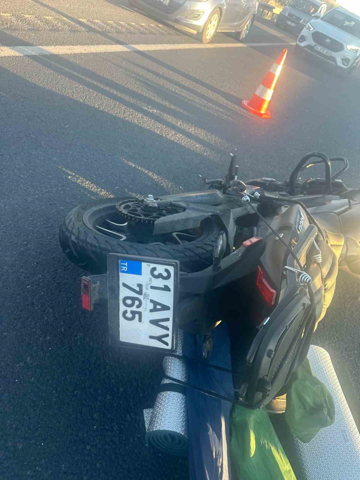 ankara eskisehir yolunda iki motosiklet ayni istikametteki otomobile carpti 2 yarali 2 Y48gLKVN